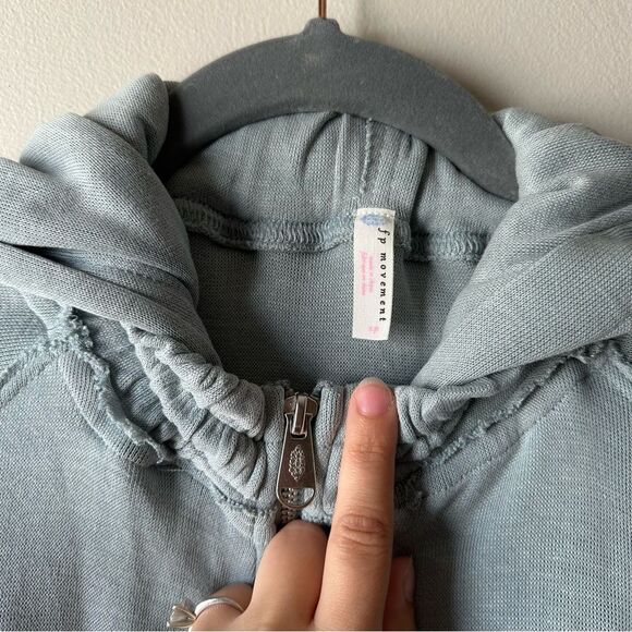 Free People Movement Trekking Out Zip Up Boho Athletic Hooded Sweatshirt Size S - Picture 4 of 11